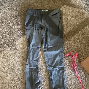 Cathartt men’s cargo jeans 34x32